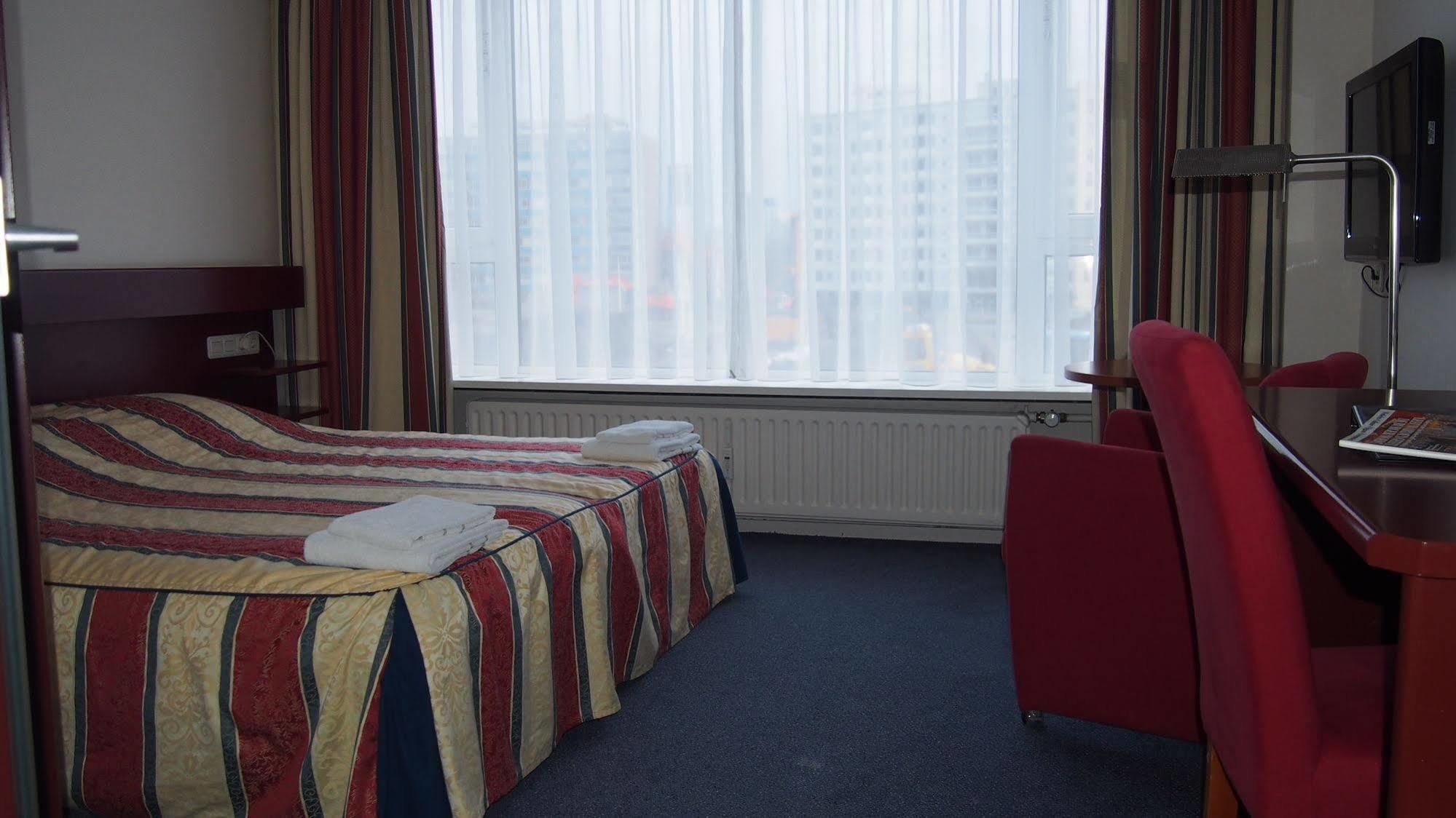 Eurohotel Леэварден Экстерьер фото